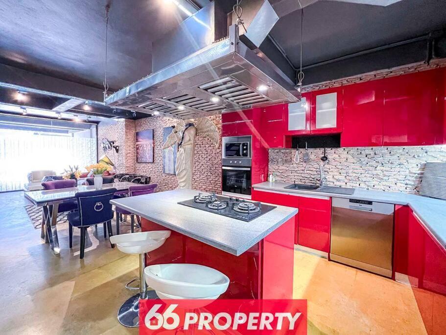 Chic Townhouse In Old Hébergement de vacances Chiang Mai