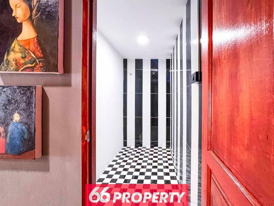 Holiday home Chic Townhouse In Old *